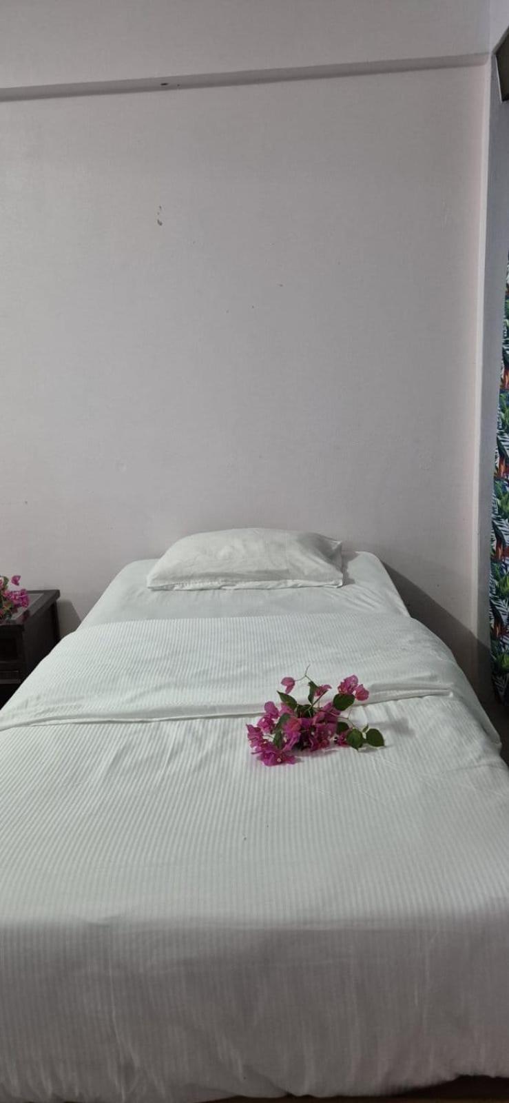 Bluelight Village Hotel Нади Екстериор снимка